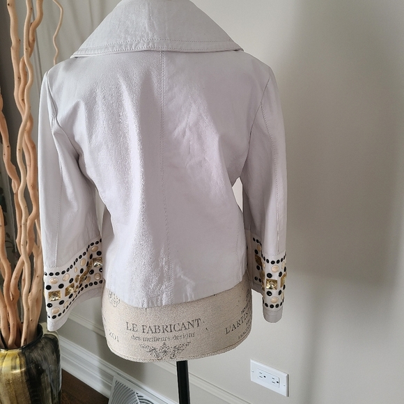 Gil Santucci Babylon white leather women's jacket sz.46 ( 8 US)double buttons - Picture 3 of 14